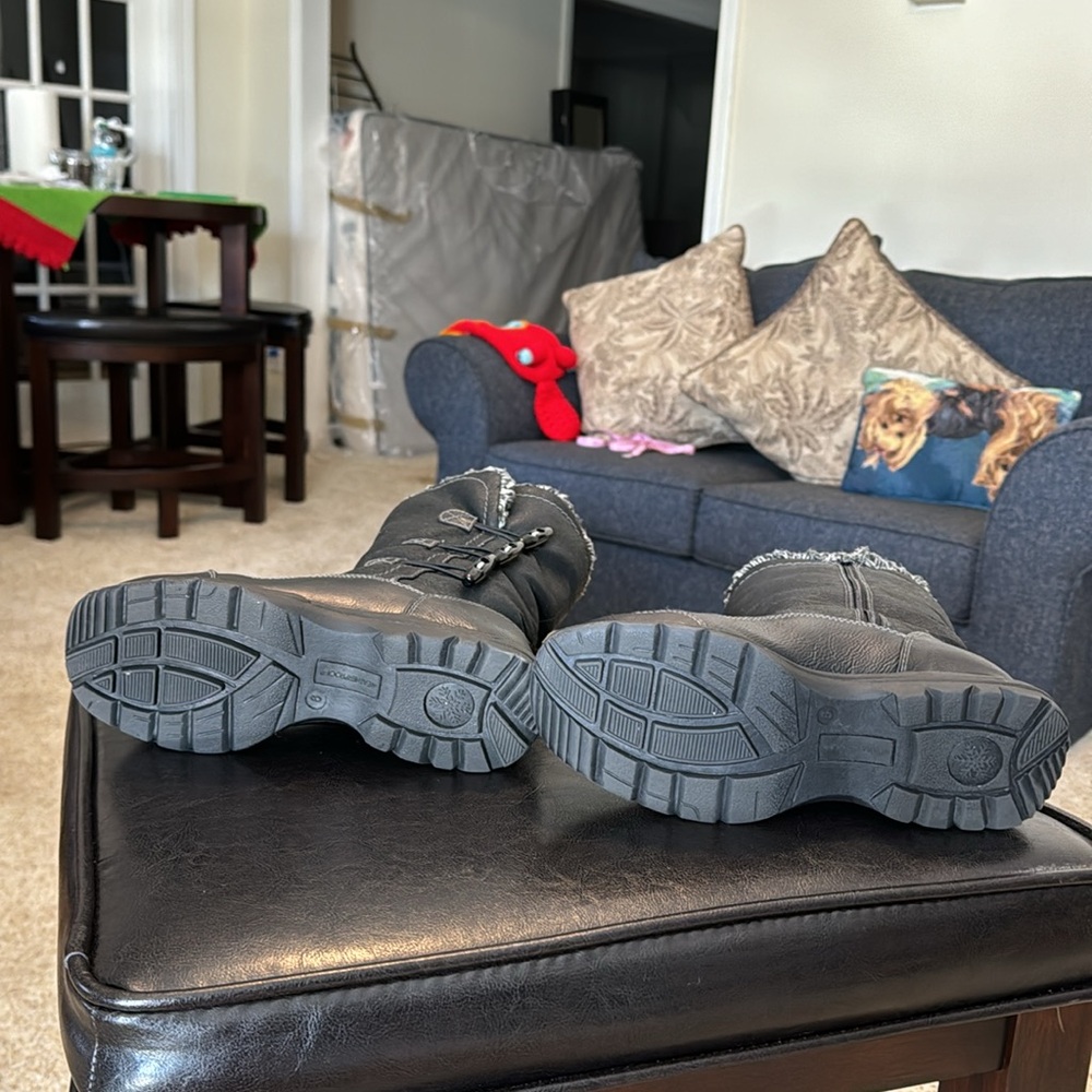 Weatherproof boots - Picture 5 of 8